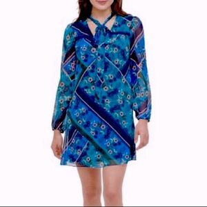 NWOT  Kensie Floral Shift Dress